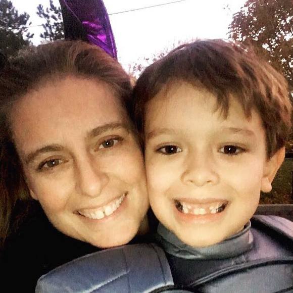 Meet your Posher, Melissa - Picture 1 of 1